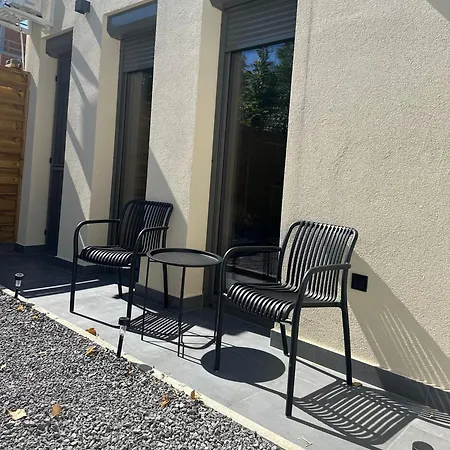 H52 Home-free Private Parking Apartment *