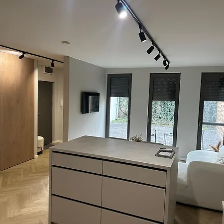 H52 Home-free Private Parking Apartment *